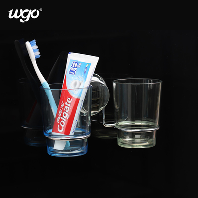 Ventosa de plata montada de acero inoxidable de los tenedores del cepillo de dientes del cuarto de baño