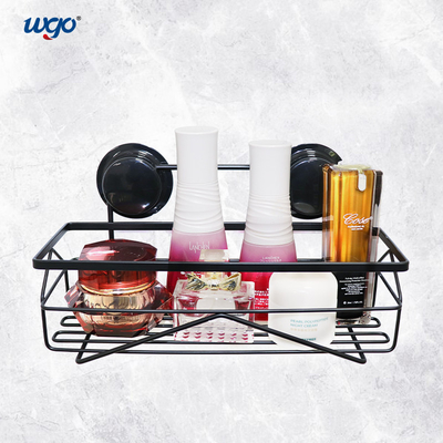 El negro oxidó los accesorios inoxidables del baño de acero que el tenedor para la ventosa de la ducha fijó