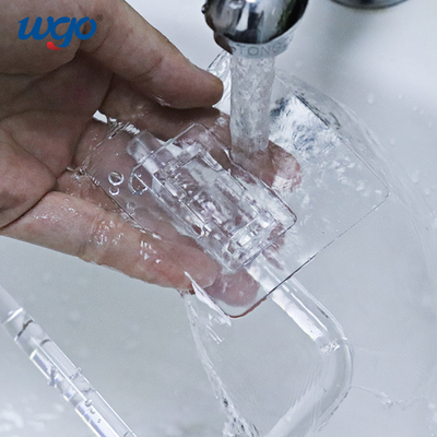 El cuarto de baño auto-adhesivo del soporte de la pared fija el soporte claro del tenedor del rollo del papel higiénico