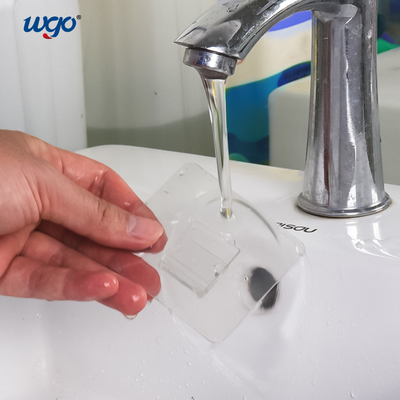 Tenedor montado auto-adhesivo de la jabonera del cuarto de baño para el almacenamiento y el organizador