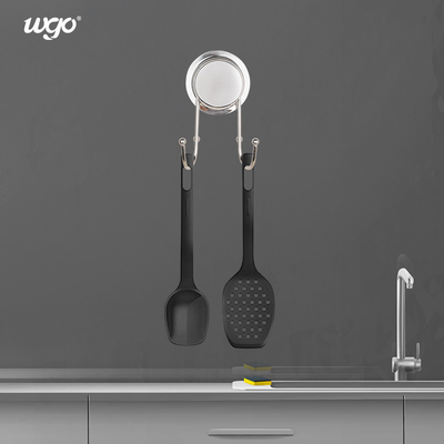 Ningún negro del gancho del traje de la ventosa de Restickable del residuo para el cuarto de baño de la cocina de la sala de estar