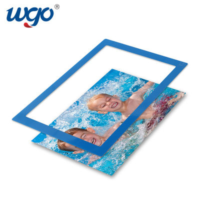 Emergen suavemente los marcos montados en la pared de la foto no magnéticos/instalar las herramientas necesarias