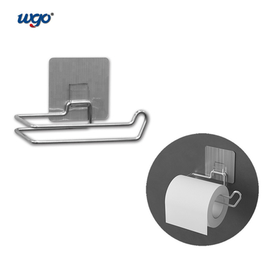 Instalado portapapel de baño autoadhesivo sin daños